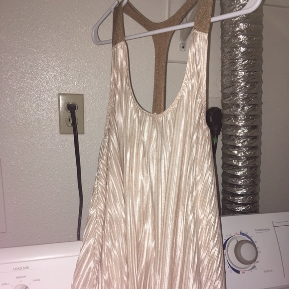 Tops - Cream silky tank top